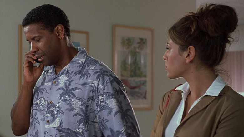 кадр из фильма Вне времени