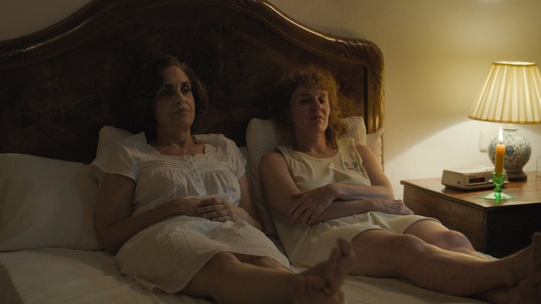 кадр из фильма Los Pequeños Amores