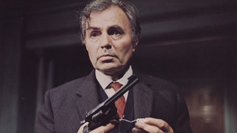 кадр из фильма Незнакомец в доме