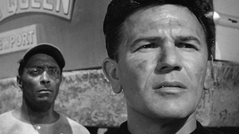 кадр из фильма The Breaking Point