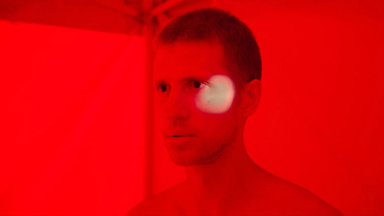 кадр из фильма Spirāles centrs