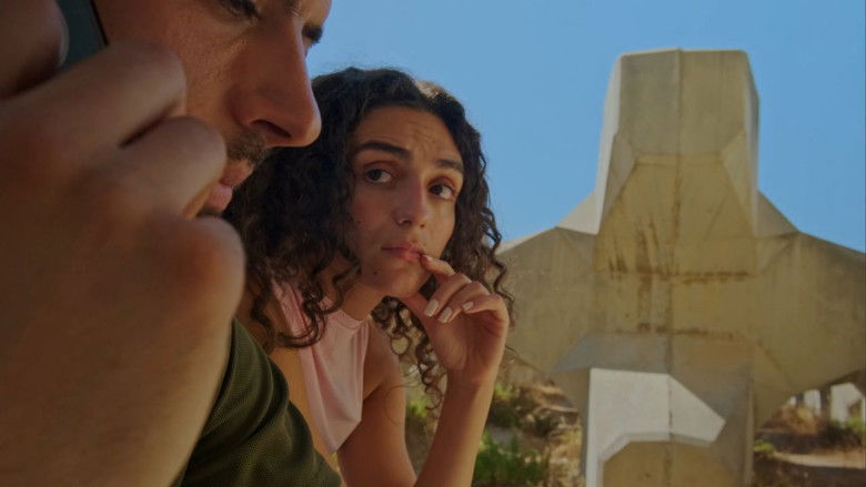 кадр из фильма ما في محل