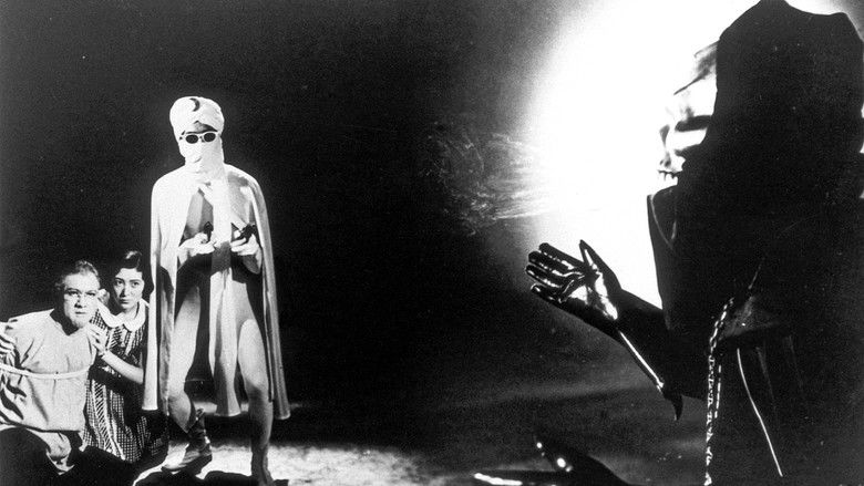 кадр из фильма Лунная маска: Смертельная схватка в бурных водах