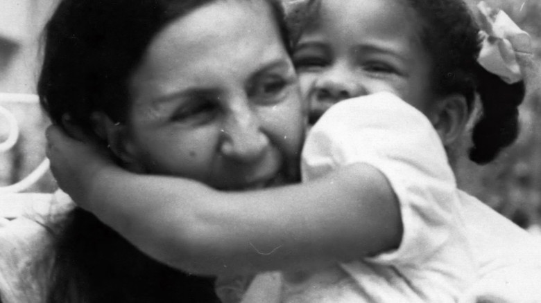 кадр из фильма Cubanas, Mujeres en Revolución