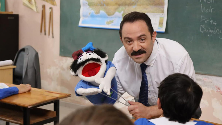 кадр из фильма Öğretmen