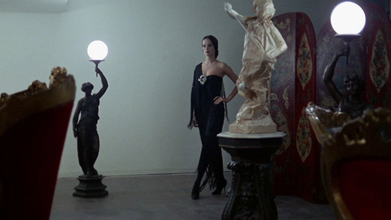 кадр из фильма La Madriguera