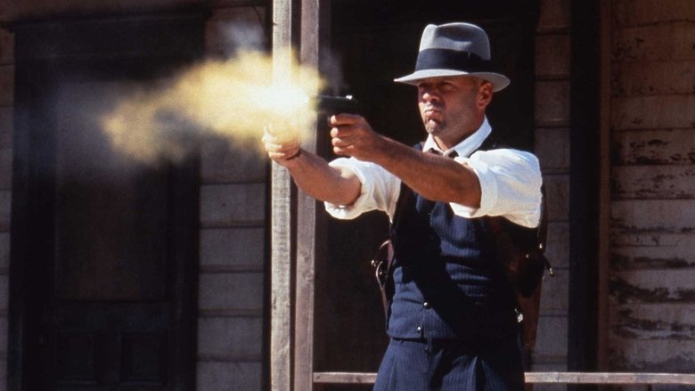 кадр из фильма Герой-одиночка