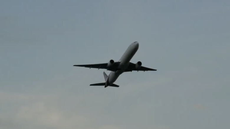 кадр из фильма When You Land