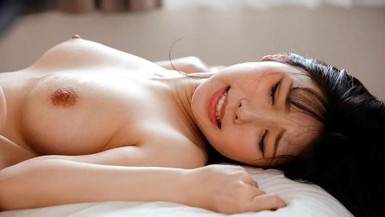 кадр из фильма あの最高級グラマラス美女が初登場！！ 危険日の密会中出し 毎月、子作りの日に夫の友人はやって来て…。 さつき芽衣