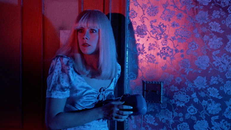 кадр из фильма Преступление на почве страсти