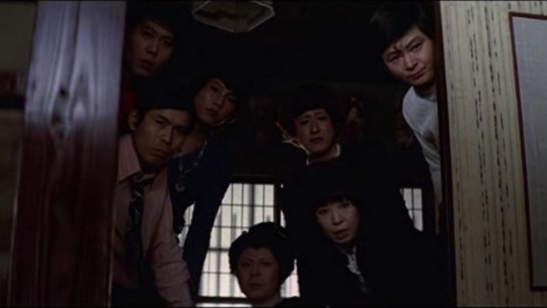 кадр из фильма 実録エロ事師たち 巡業花電車