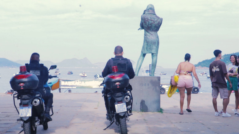 кадр из фильма Pânico na Praia Vermelha