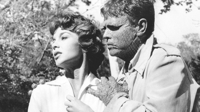 кадр из фильма The Alligator People