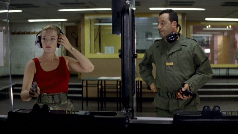 кадр из фильма Операция «Тушёнка»