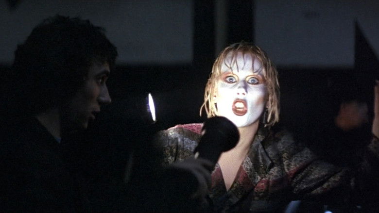 кадр из фильма Breaking Glass