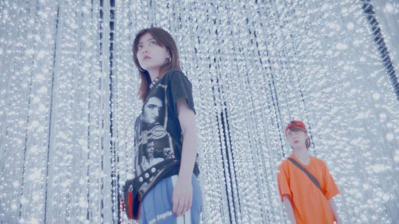 кадр из фильма Tourism