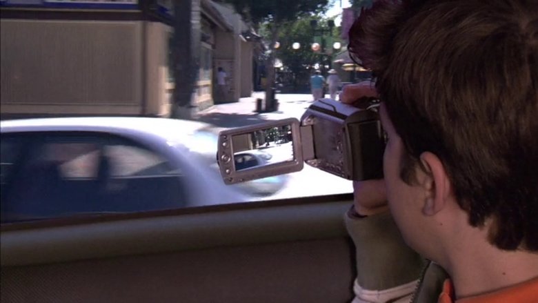 кадр из фильма АйКарли едет в Японию