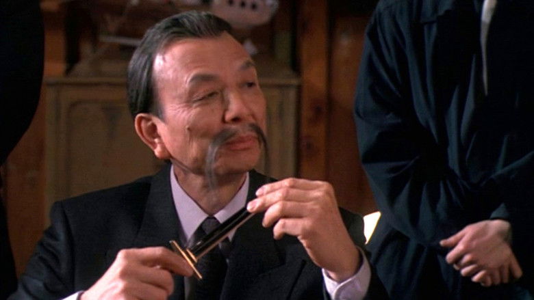 кадр из фильма Полицейский – гладиатор