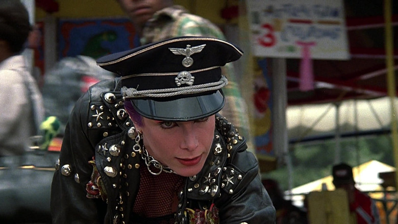 кадр из фильма Придурок