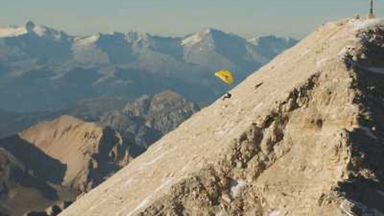 кадр из фильма Aaron Durogati - Playing with the Invisible