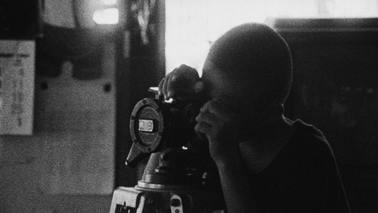 кадр из фильма ดอกฟ้าในมือมาร