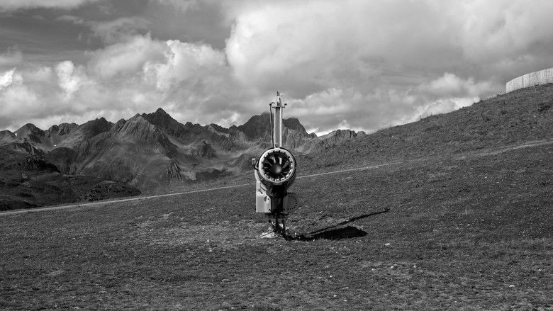 кадр из фильма Search