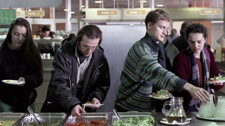 кадр из фильма 71 фрагмент хронологии случайностей