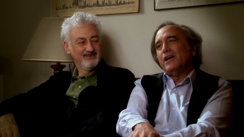 Девки с мачете на свободе!