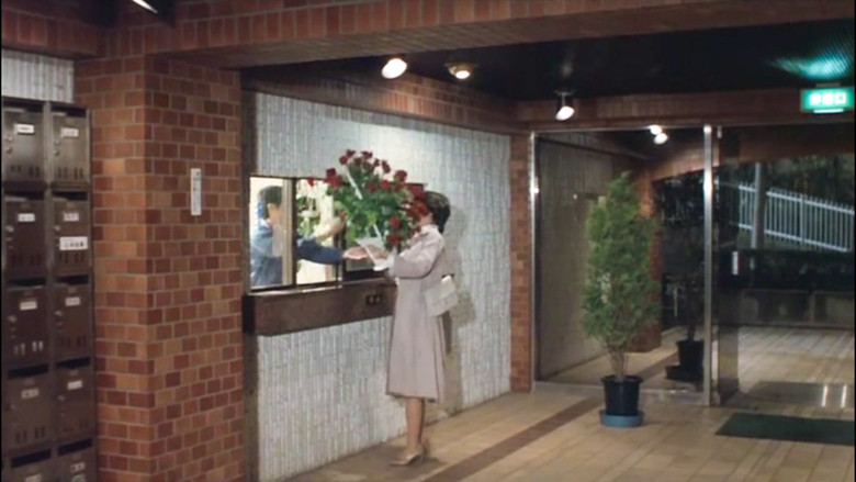 кадр из фильма 乳首にピアスをした女