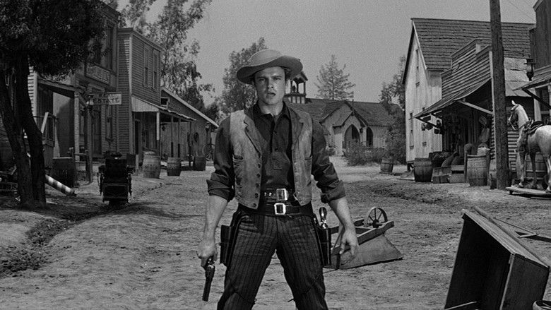 кадр из фильма Сорок ружей