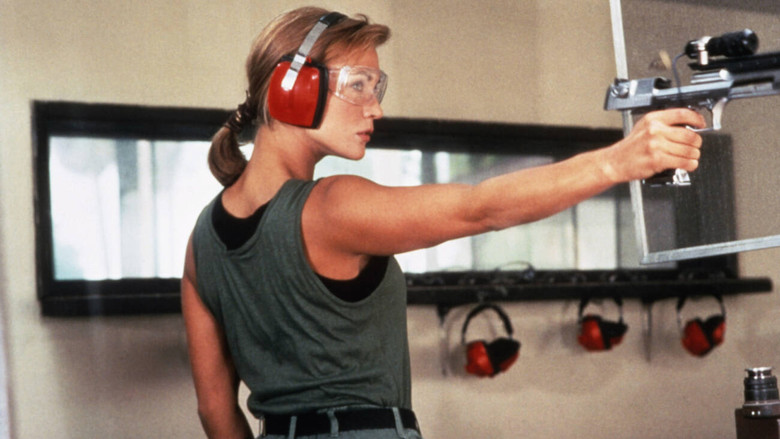 кадр из фильма Чрезмерное насилие 2: Стенка на стенку