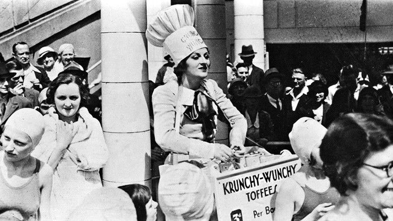 кадр из фильма Sing As We Go