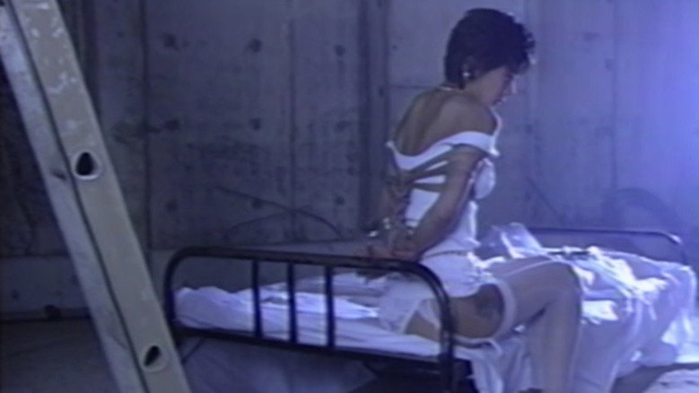 кадр из фильма ザ・ハンティング 逃げ狂う女