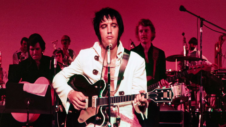 кадр из фильма EPiC: Elvis Presley in Concert