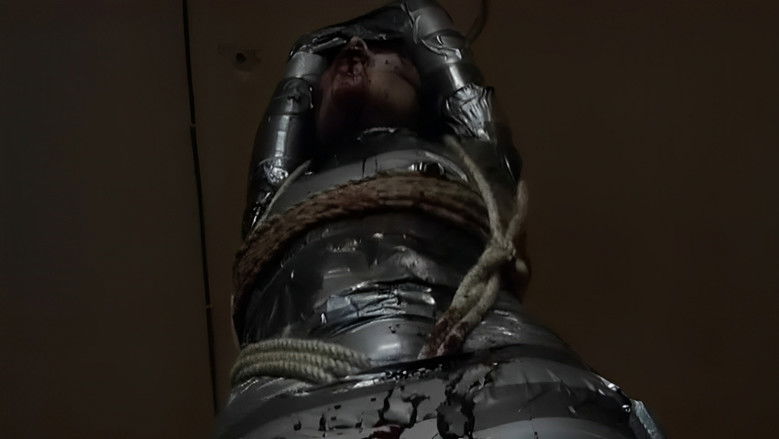 кадр из фильма Висцеральный- меж канатами безумия