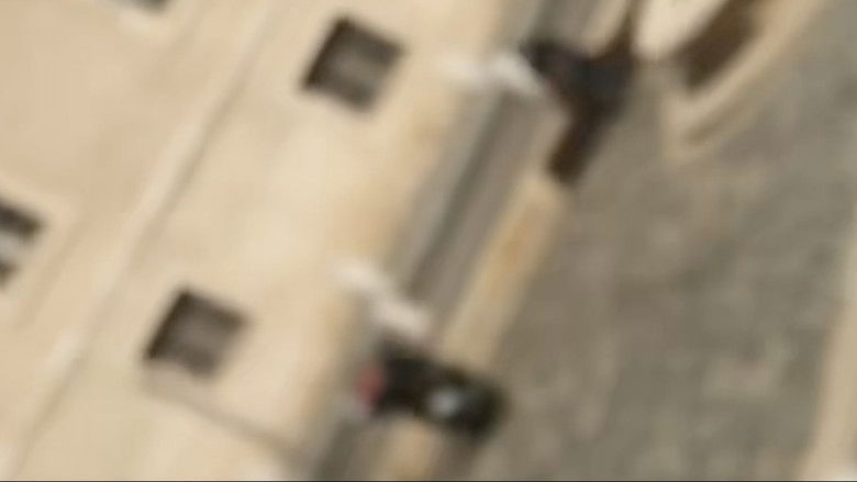 кадр из фильма Everything and Nothing at the Same Time