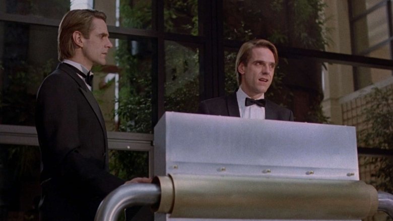 кадр из фильма Связанные насмерть