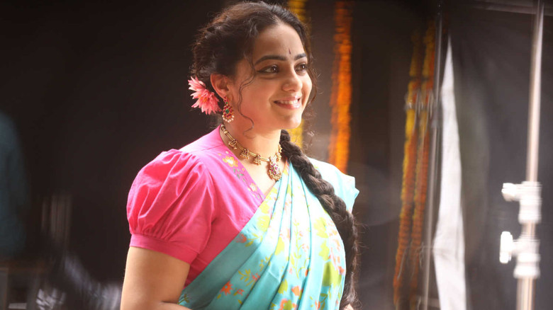 кадр из фильма స్కైలాబ్