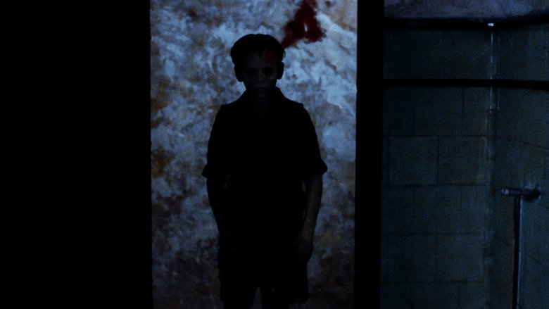 кадр из фильма Хребет дьявола