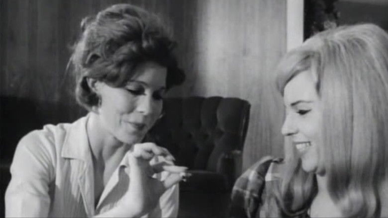 кадр из фильма Алиса в стране Кислоты