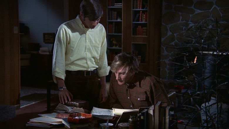 кадр из фильма Mark of the Witch