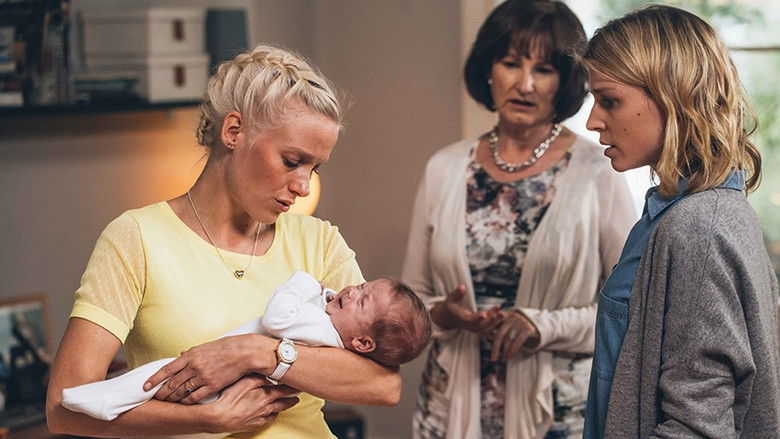 кадр из фильма Этажом ниже