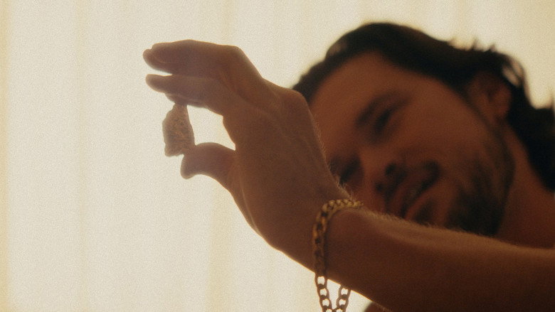 кадр из фильма Golden