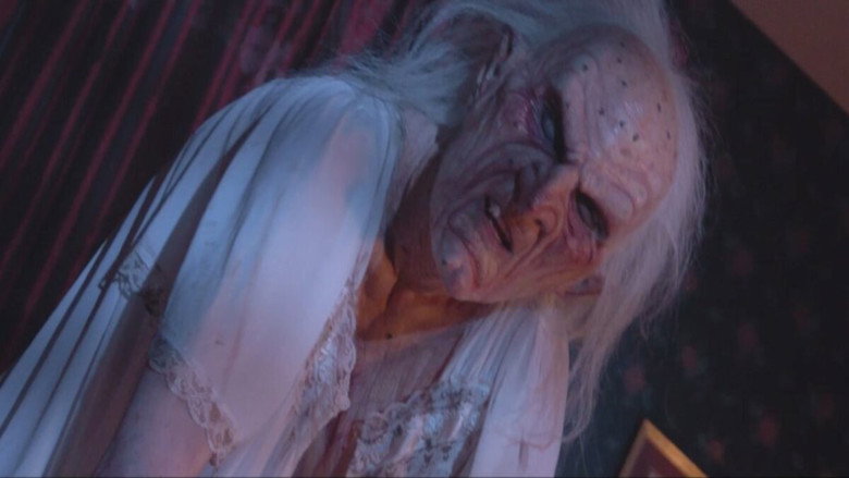 кадр из фильма 10/31