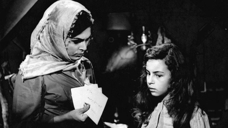 кадр из фильма Çalıkuşu