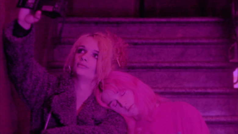 кадр из фильма L'orange est le nouveau rose