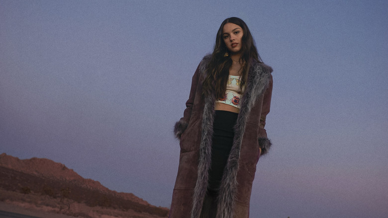 кадр из фильма OLIVIA RODRIGO: driving home 2 u (a SOUR film)