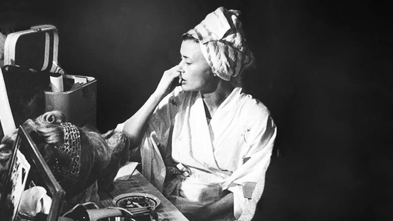 кадр из фильма Девушки