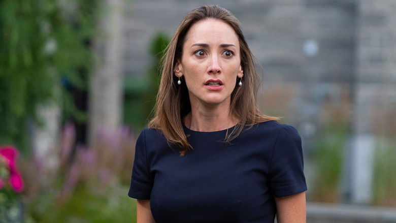 кадр из фильма Стеклянные дома