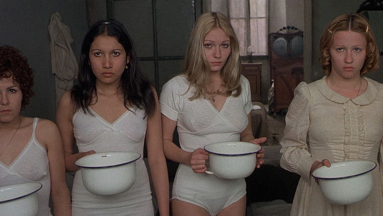 кадр из фильма Сало, или 120 дней Содома